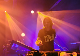 Festival Variations CHLOE ENDLESS REVISIONS LIVE (Paris)