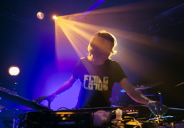 Festival Variations CHLOE ENDLESS REVISIONS LIVE (Paris)