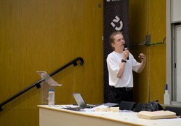 Booste ton esprit critique et Jeunes scientifiques pour la transition écologique